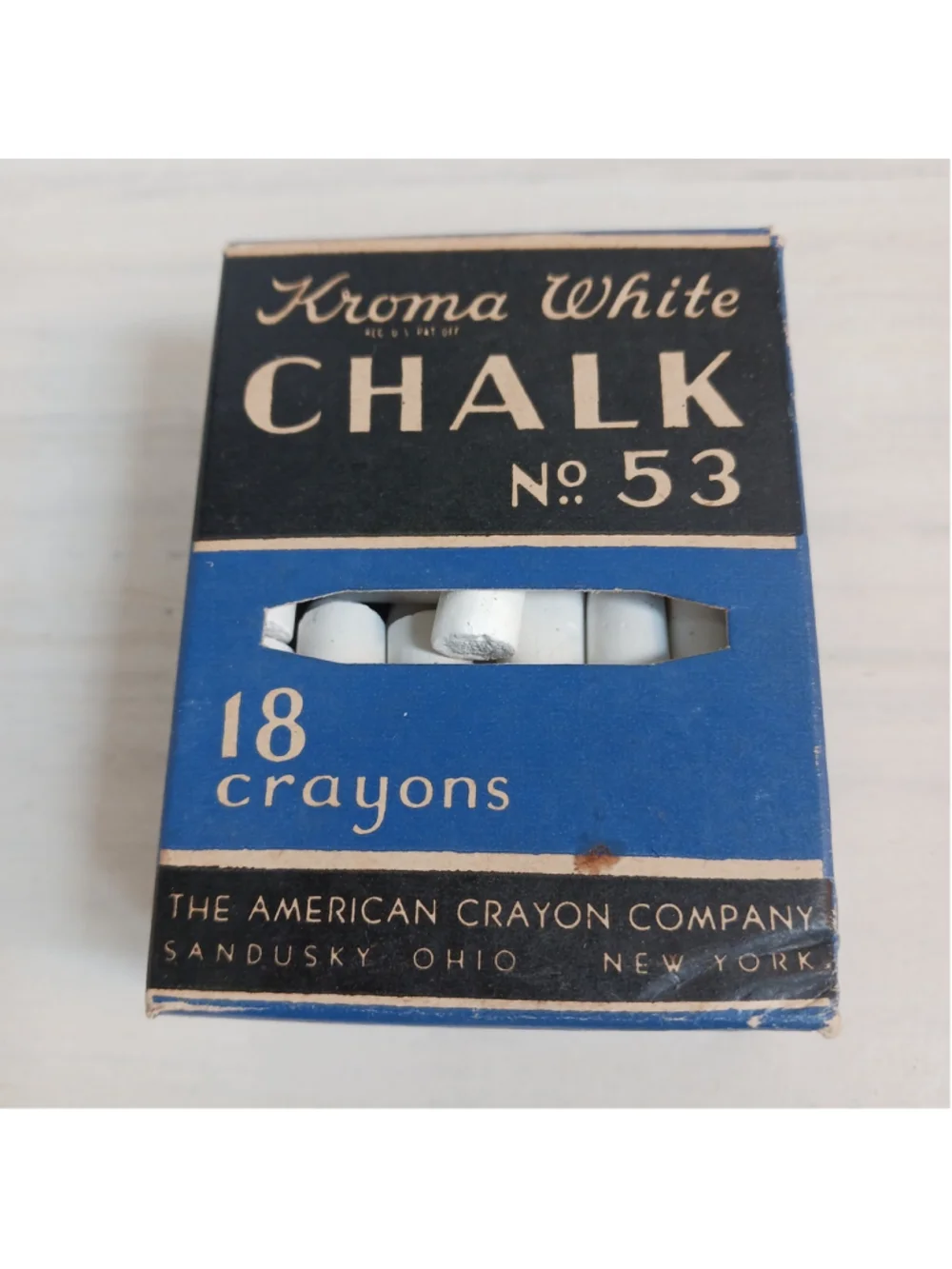 Vintage Kroma White No. 53 Chalk Box With Chalk 50s 60s Primitive Schoolhouse